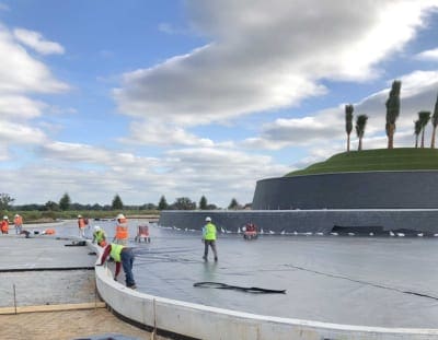 COMANCO Fountain Liner Install (1)